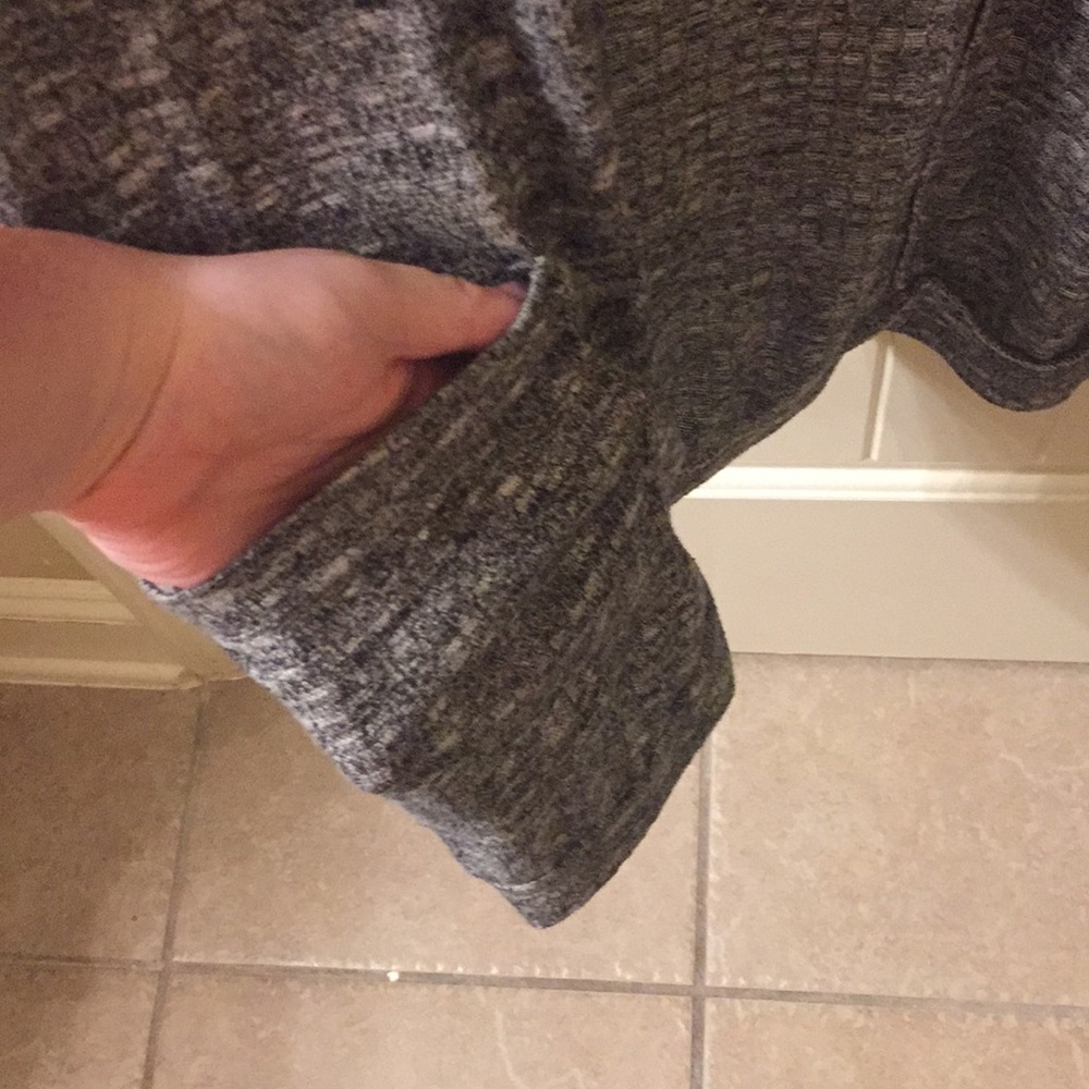 Cardigan - Picture 5 of 6